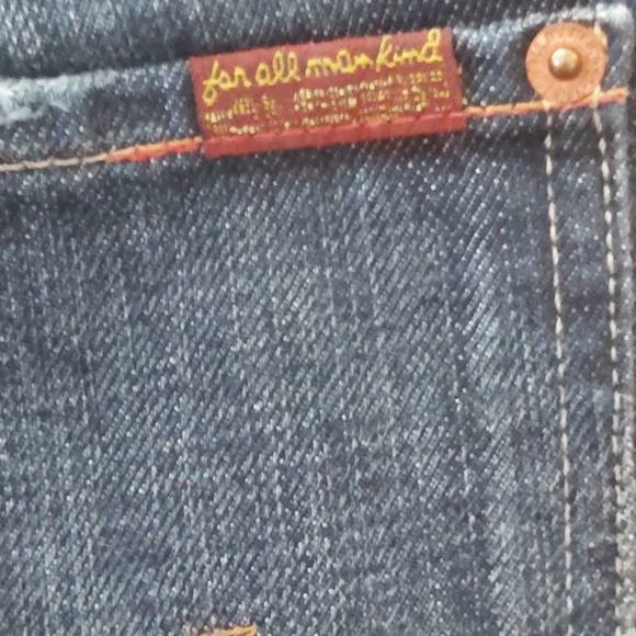 Jean's - Picture 7 of 10